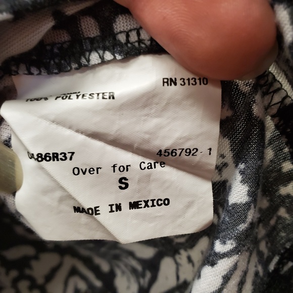 AGB Ruffle Front Top - Picture 5 of 6